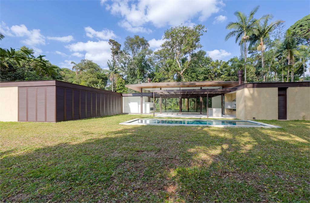Casa à venda com 5 suítes no condomínio Chácara Flora, São Paulo - SP