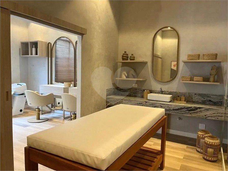 Apartamento à venda com 3 suítes em Vila Romana, São Paulo, SP