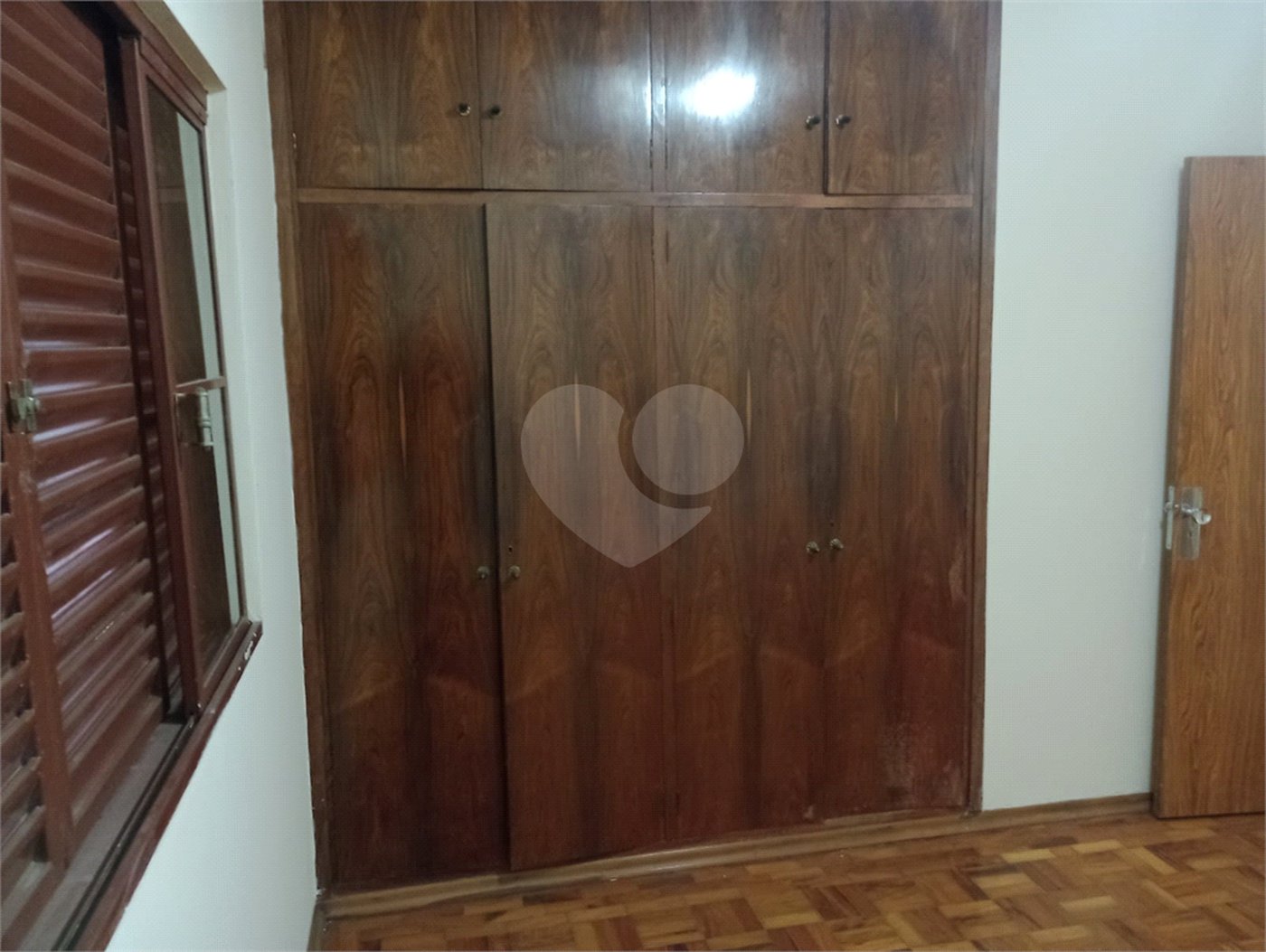 Casa à venda com 4 quartos, sendo 1 suíte, em Vila Rosa, Itapetininga, SP