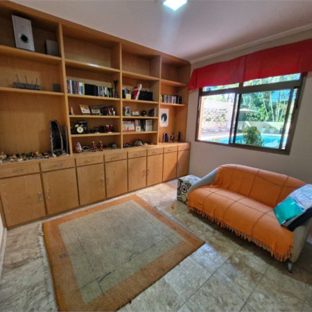Casa à venda com 4 suítes no condomínio Villa Viana II, Cotia - SP