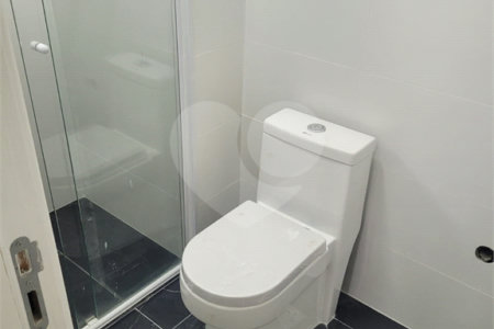 Apartamento à venda com 3 quartos, sendo 1 suíte, em Conjunto Residencial Irai, Suzano, SP