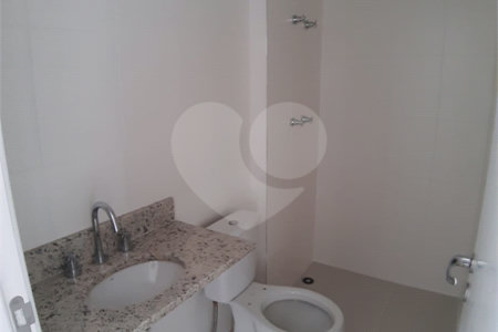Apartamento à venda com 3 quartos, sendo 1 suíte, em Santo Antônio, São Caetano do Sul, SP