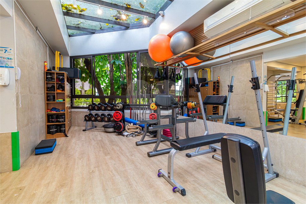 Apartamento à venda com 4 quartos, sendo 3 suítes, em Granja Julieta, São Paulo, SP