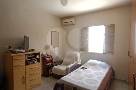 Casa à venda com 4 quartos, sendo 1 suíte,  em Jardim Armênia, Mogi das Cruzes, SP