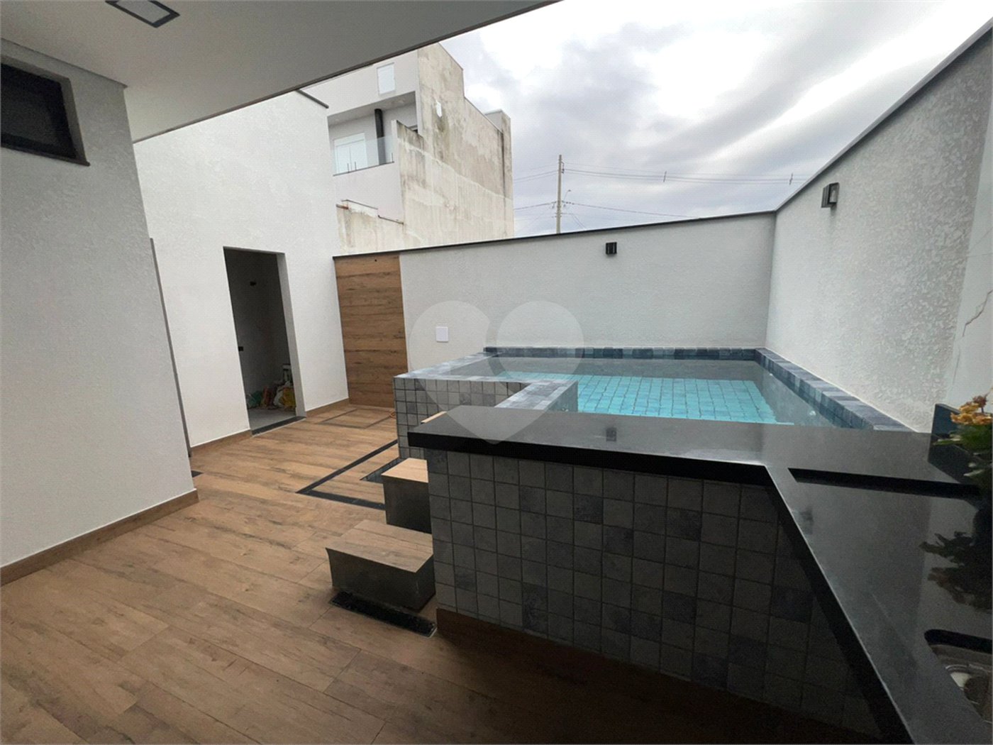 Casa à venda com 3 quartos, sendo 1 suíte, no condomínio Horto Florestal Villagio, Sorocaba - SP