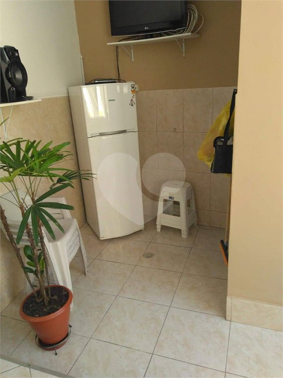 Sobrado à venda com 2 quartos em Jardim São José, Poá, SP