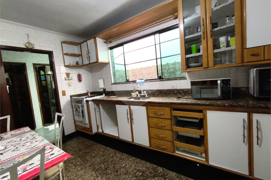 Sobrado à venda com 3 quartos, sendo 1 suíte, em Tremembé, São Paulo, SP