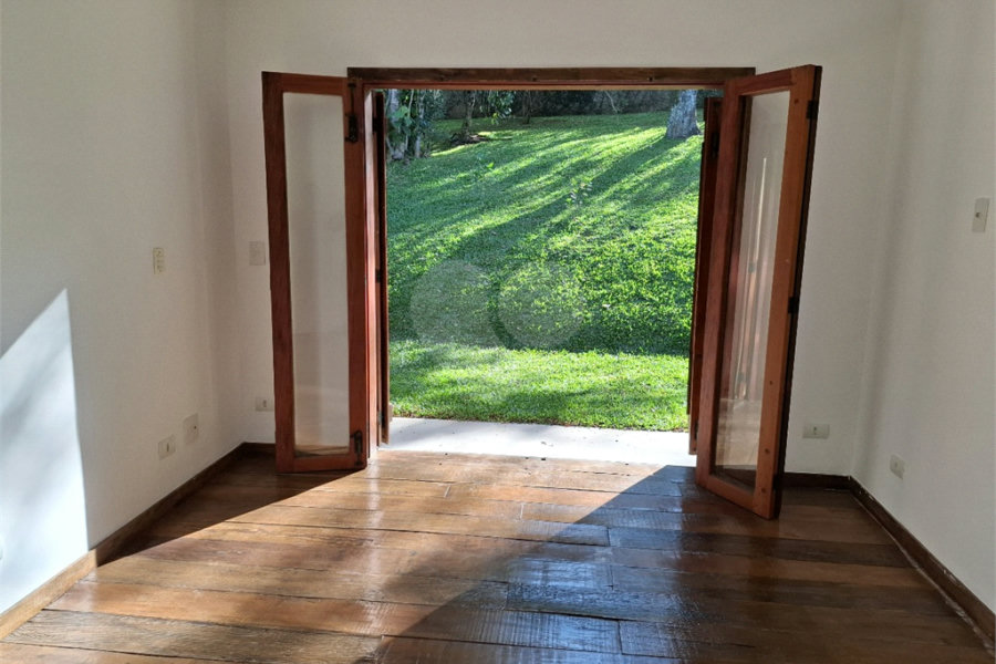 Casa Térrea à venda com 2 suítes em Serra da Cantareira, Mairiporã, SP