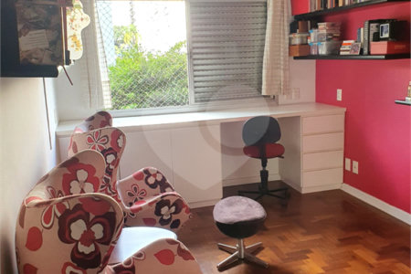 Apartamento à venda com 3 quartos, sendo 2 suítes, em Itaim Bibi, São Paulo, SP
