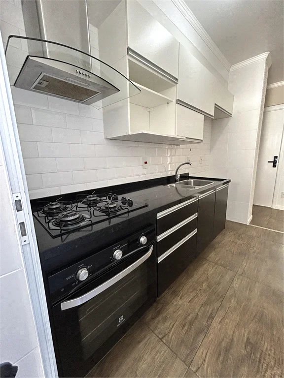 Apartamento à venda com 3 quartos, sendo 1 suíte,  em Jardim Umarizal, São Paulo, SP