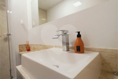 Apartamento à venda com 2 quartos em Vila Andrade, São Paulo, SP