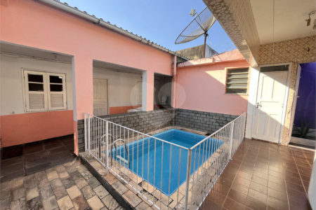 Casa à venda com 3 quartos, sendo 1 suíte,  em Campo Grande, Rio de Janeiro, RJ