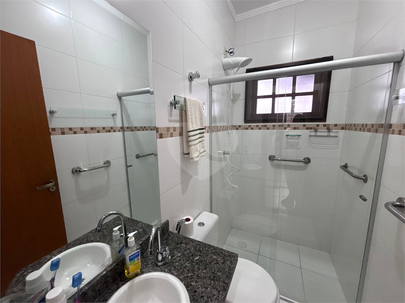 Casa à venda com 3 suítes no condomínio Atibaia Park I, Atibaia - SP