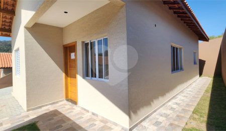 Casa para alugar com 2 suítes no condomínio Vilagio, Atibaia - SP
