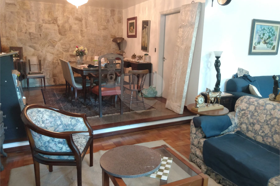 Casa à venda com 6 quartos, sendo 2 suítes, em Tremembé, São Paulo, SP