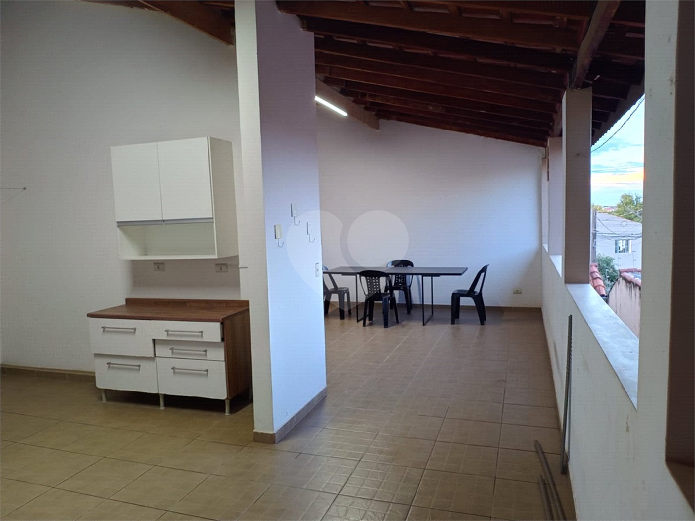 Sobrado à venda com 3 quartos, sendo 2 suítes,  em Jardim Wanel Ville V, Sorocaba, SP