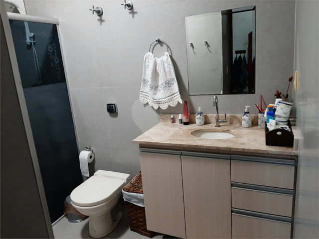 Sobrado à venda com 3 quartos, sendo 1 suíte,  em Jardim Peri, São Paulo, SP