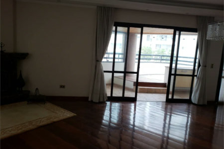 Apartamento à venda com 4 quartos, sendo 2 suítes,  em Vila Andrade, São Paulo, SP