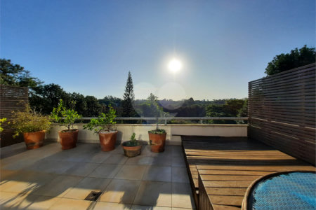 Casa à venda com 4 suítes no condomínio Las Cumbres, São Paulo - SP