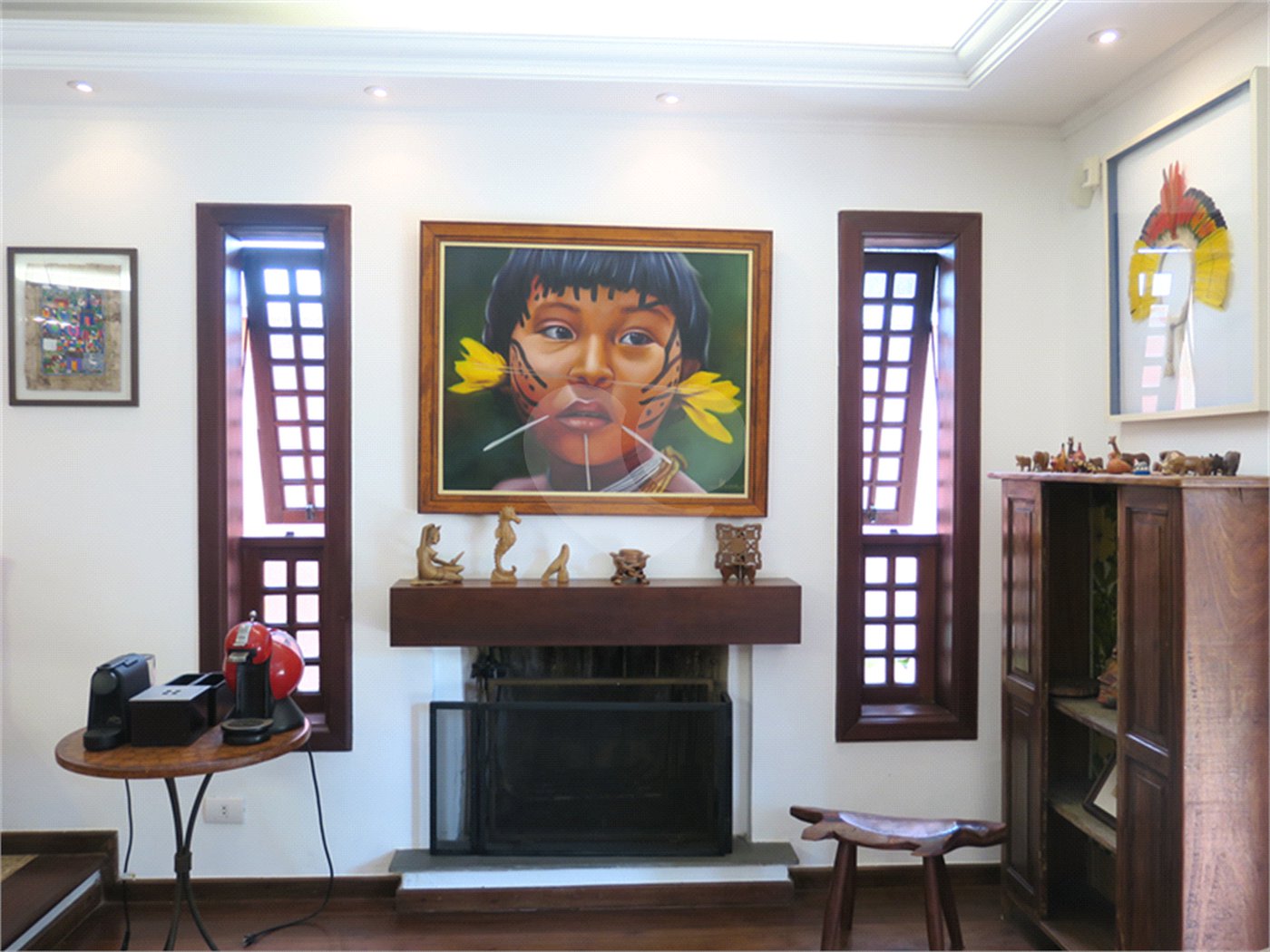 Casa à venda com 4 quartos, sendo 2 suítes, no condomínio Vila das Flores, São Paulo - SP