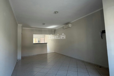 Casa à venda com 3 quartos, sendo 1 suíte, no condomínio Bella Vita, Atibaia - SP