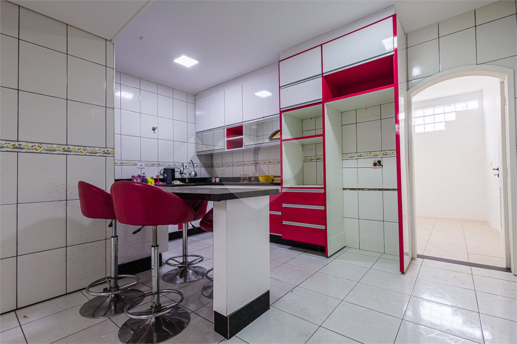 Casa à venda com 3 quartos, sendo 2 suítes, em Jardim Santa Cecília, Guarulhos, SP