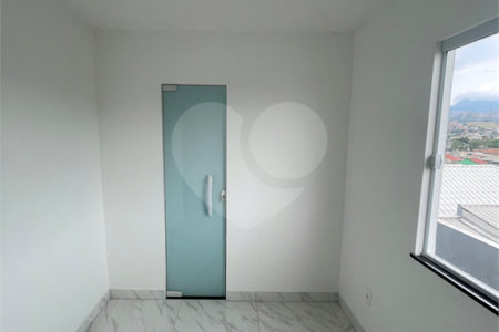 Duplex à venda com 2 suítes em Santíssimo, Rio de Janeiro, RJ