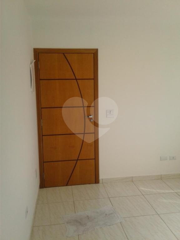 Casa à venda com 1 quarto no condomínio Camila I, São Paulo - SP