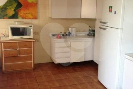 Casa à venda com 6 quartos, sendo 1 suíte,  em Vila Morse, São Paulo, SP