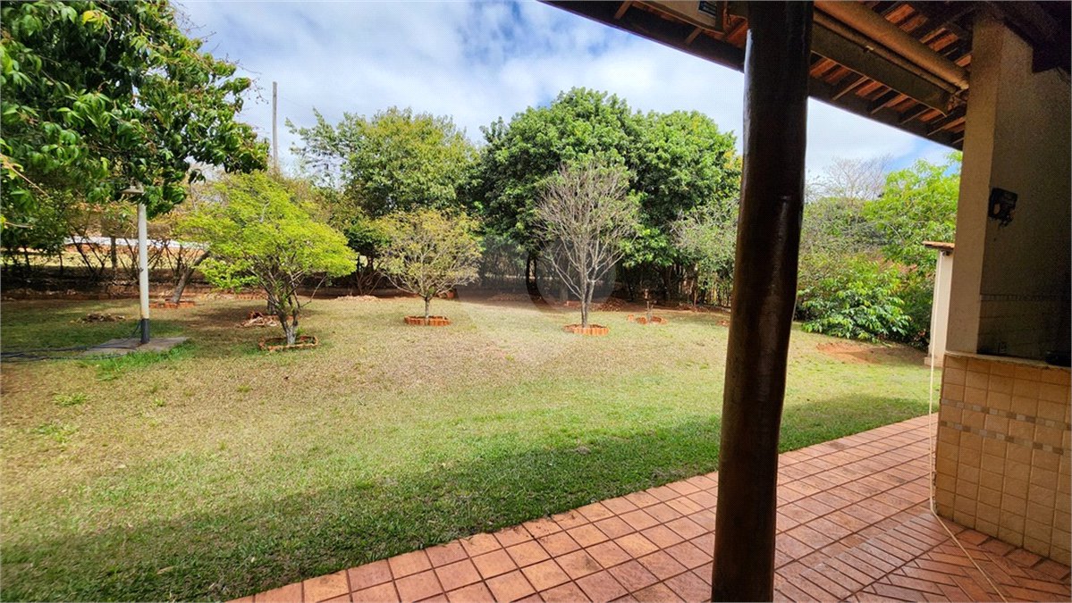 Chácara à venda com 3 quartos, sendo 1 suíte, em Chácara Flora Araraquara, Araraquara, SP