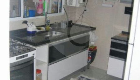 Casa à venda com 3 quartos, sendo 1 suíte,  no condomínio Residencial Maracujás, São Paulo - SP