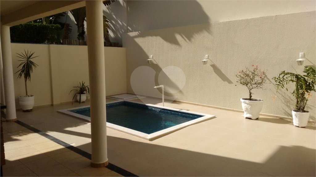 Casa à venda ou para alugar com 3 suítes no condomínio Residencial Villa dos Inglezes, Sorocaba - SP