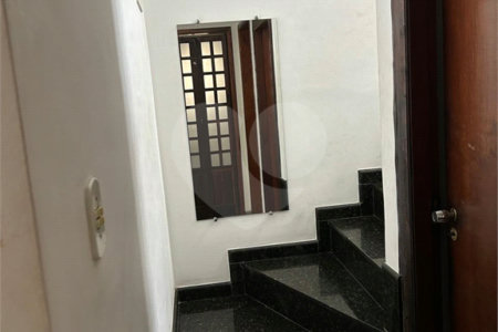 Sobrado à venda com 5 quartos, sendo 1 suíte, em Jardim Marisa, São Paulo, SP