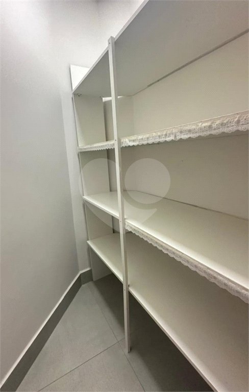 Casa à venda com 3 quartos, sendo 2 suítes, no condomínio Residencial Maria Dulce, Indaiatuba - SP