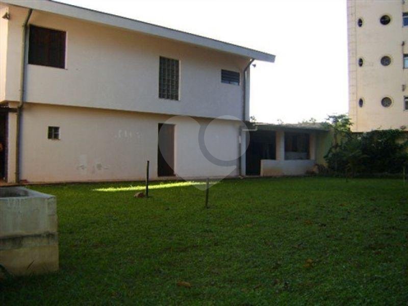 Sobrado à venda com 4 quartos, sendo 2 suítes, em Santo Amaro, São Paulo, SP