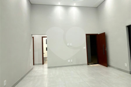 Casa à venda com 3 quartos, sendo 1 suíte, em Jardim Santa Cecília, Ribeirão Preto, SP