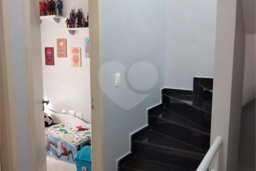 Casa à venda com 4 quartos, sendo 2 suítes, no condomínio Miro Carvalho - Pitinga, São Paulo - SP