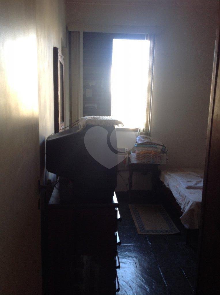 Apartamento à venda com 2 quartos, sendo 1 suíte, em Vila Luis Antônio, Guarujá, SP