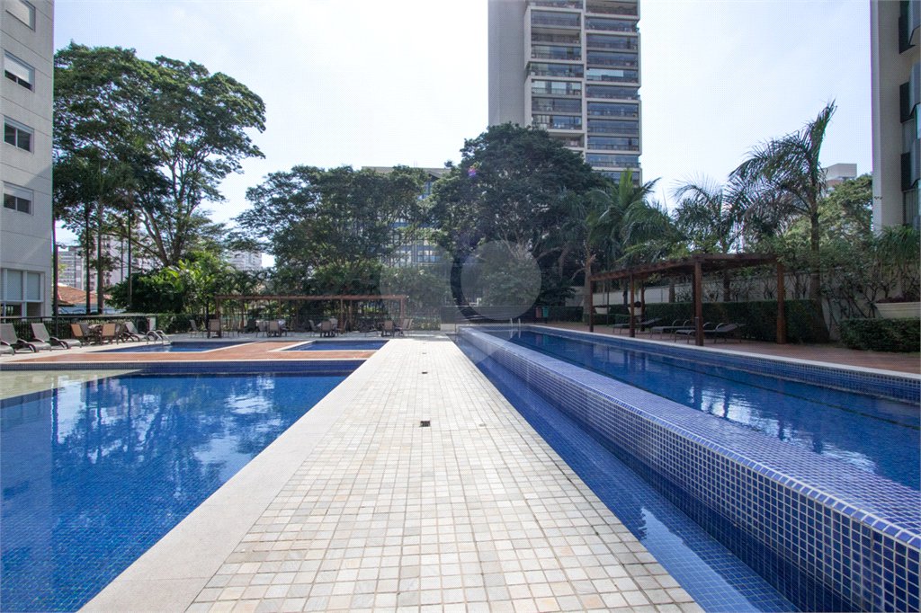 Apartamento à venda com 4 quartos, sendo 3 suítes,  em Vila Romana, São Paulo, SP