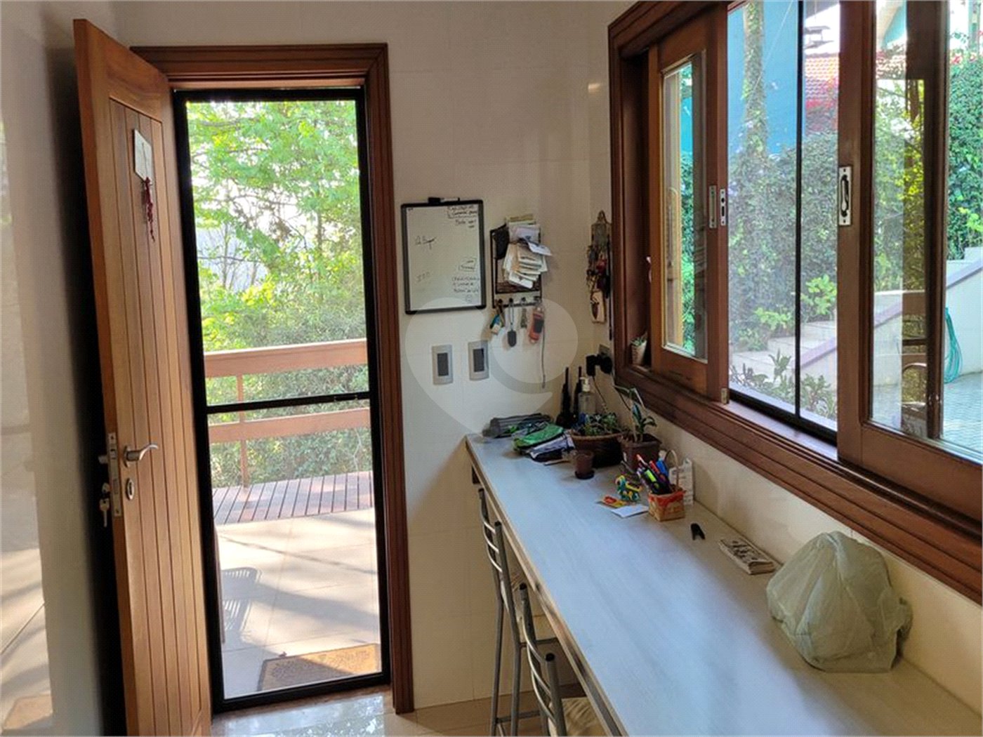 Casa à venda com 4 quartos, sendo 2 suítes, no condomínio Alpes da Cantareira, Mairiporã - SP