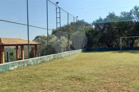Terreno à venda no condomínio Bosque dos Cambarás, Valinhos - SP