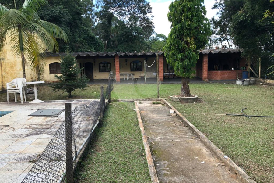 Casa Térrea à venda com 3 quartos, sendo 1 suíte,  em Olho D'água, Mairiporã, SP