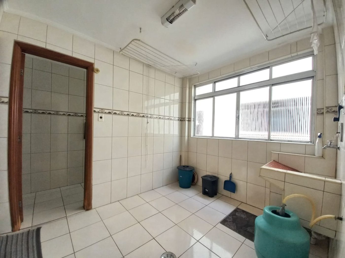 Belíssimo Apartamento de Frente, 3 Quartos, com Garagem Fechada, à Venda no Marapé – Santos/SP