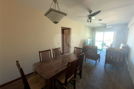 Apartamento à venda com 2 quartos, sendo 1 suíte,  em Vila Nova, Cabo Frio, RJ