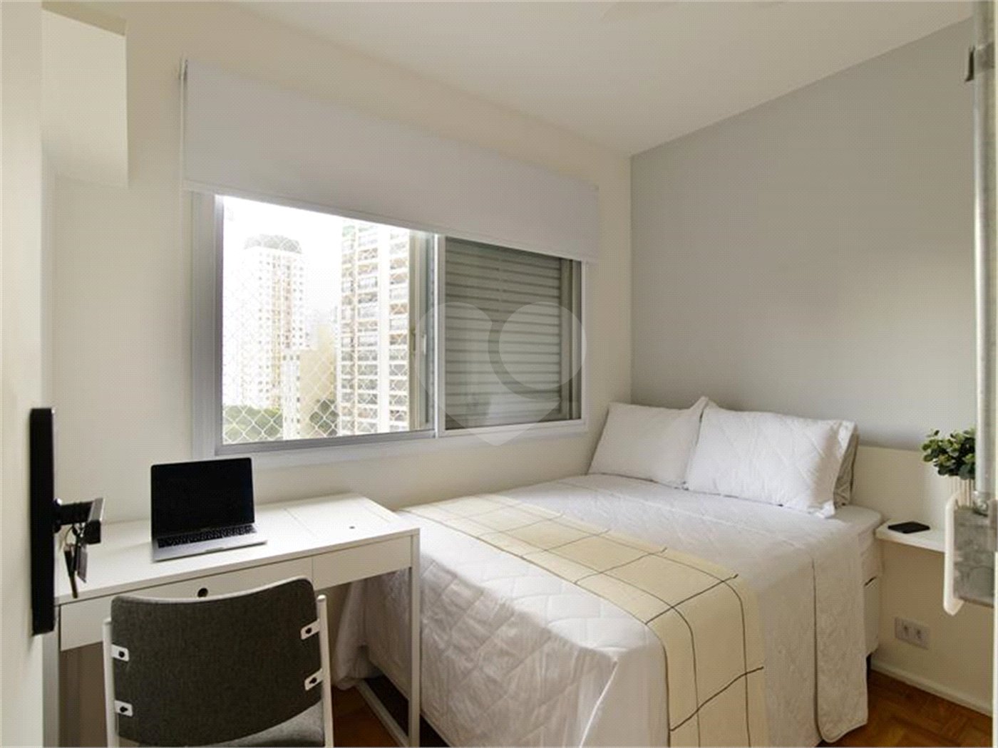Apartamento à venda com 4 quartos, sendo 2 suítes, em Vila Olímpia, São Paulo, SP