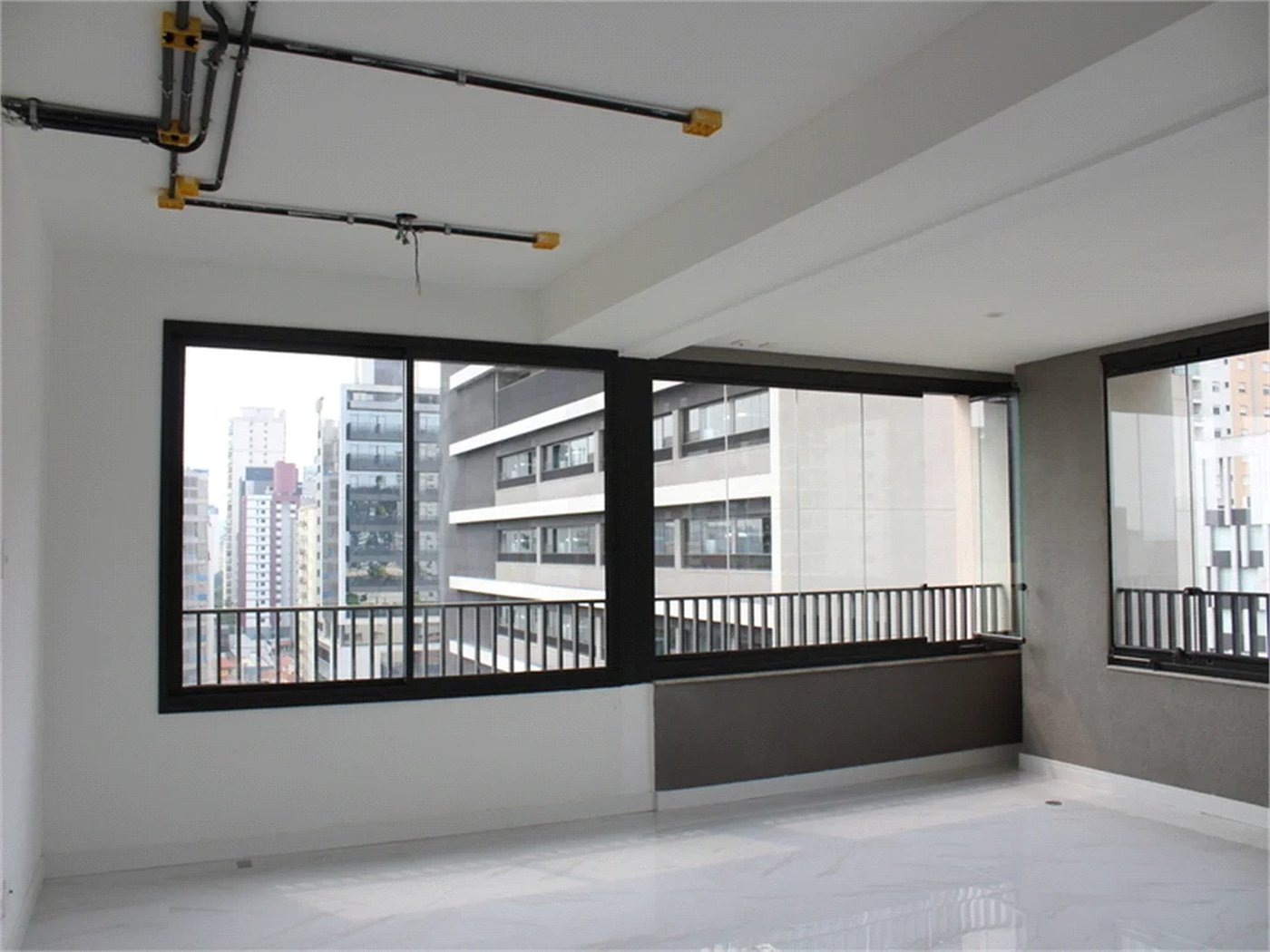 Apartamento à venda com 3 suítes em Pinheiros, São Paulo, SP
