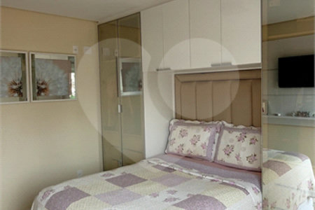 Sobrado à venda com 2 quartos, sendo 1 suíte,  em Chácara Santo Antônio (zona Leste), São Paulo, SP
