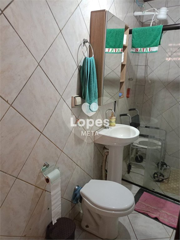 Chácara à venda com 5 quartos, sendo 3 suítes, em Loteamento Residencial Vista Linda, São José dos Campos, SP