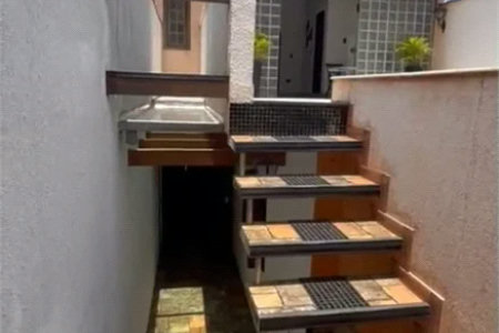 Casa à venda com 3 suítes em Vila Romana, São Paulo, SP