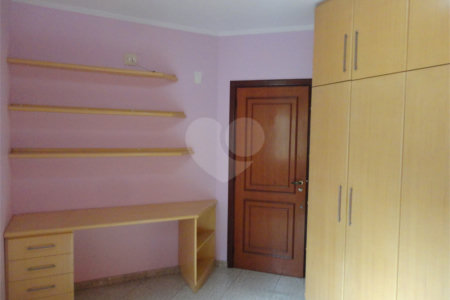 Casa à venda com 3 quartos, sendo 1 suíte, em Santa Marina, Valinhos, SP